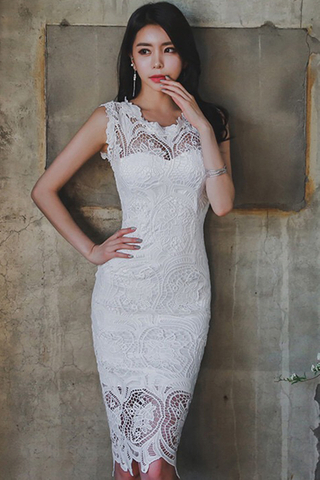 INSTOCK - Josephine Sleeveless Crochet Dress In White 