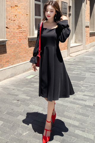 BACKORDER - Kllvia Cutout Sleeve A-line Dress In Black