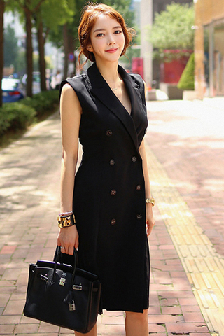 BACKORDER - Koris Collar Double Breasted Dress In Black