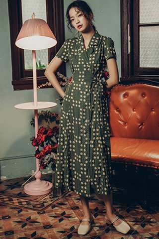 BACKORDER - Elanna Collar Side Tie Dress In Green