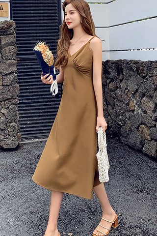 BACKORDER - Faziae V-Neck Sleeveless Dress In Brown