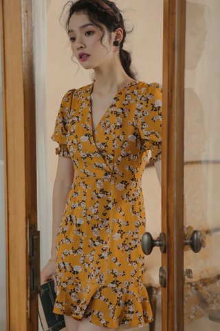 BACKORDER - Vassie Floral Mini Dress