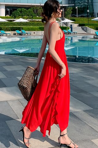 BACKORDER - Ellenora Sleeveless Overlay Dress In Red