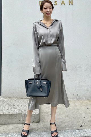 BACKORDER - Ferisa Shirt With Skirt Set In Grey
