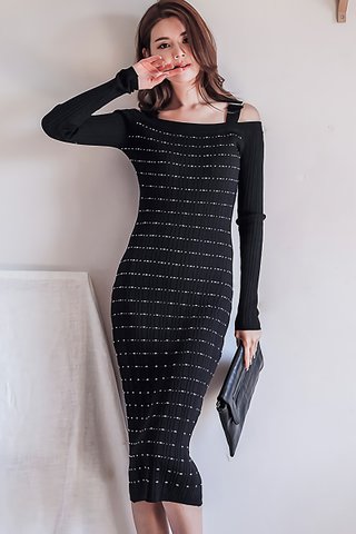 BACKORDER - Zovy Cold Shoulder Sleeve Knit Dress In Black