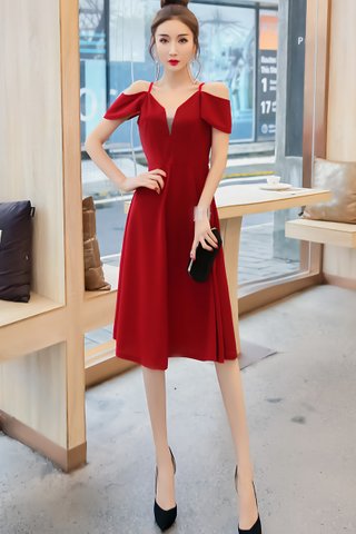 BACKORDER - Felstina Cold Shoulder A-Line Dress In Red