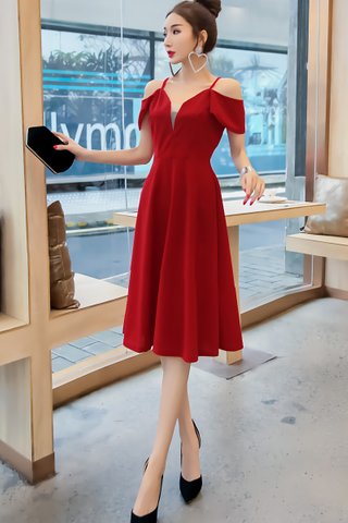 BACKORDER - Felstina Cold Shoulder A-Line Dress In Red
