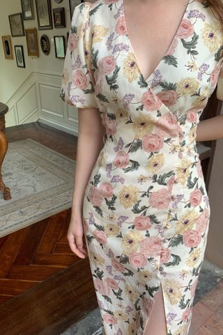 BACKORDER - Jorcy V-Neck Floral Puff Sleeve Dress