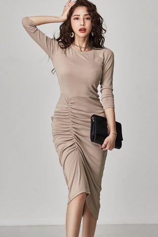 INSTOCK - Kerlyn Sleeve Side Ruched Dress
