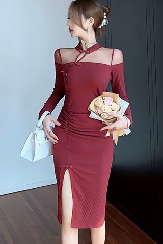 BACKORDER - Oliveira Mesh Shoulder Slit Dress In Wine Red