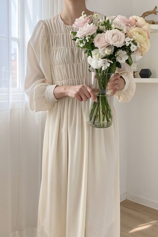 BACKORDER - Meina Sleeve Ruched Dress In Cream