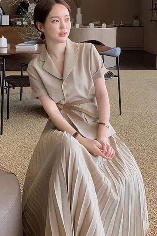 BACKORDER - Jeslyn Collar Pleat Dress In Cream