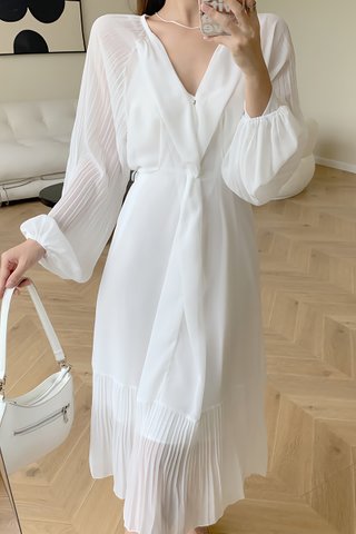 BACKORDER - Stella Sleeve Pleat Hem Dress In White