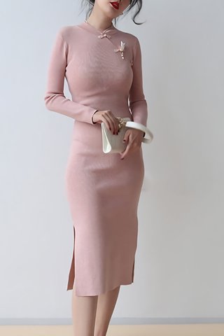BACKORDER - Gabrielle Cheongsam Knot Button Dress In Pink