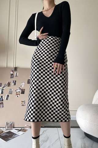 BACKORDER - Brianna Gingham Knit Skirt In Black