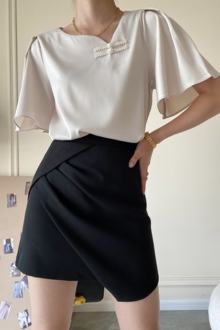 BACKORDER - Jarvelle Asymmetrical Skirt In Black