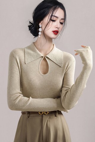 BACKORDER - Phoebe Keyhole Knit Top In Cream